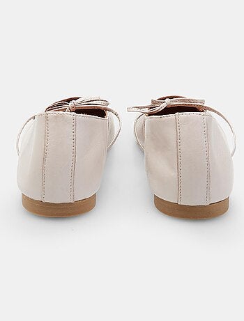 Ballerines en cuir confortables avec noeud bata