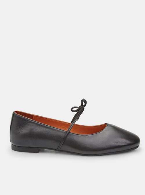 Ballerines en cuir confortables  avec noeud Bata - Kiabi