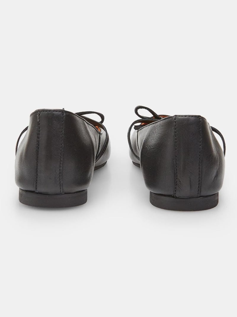 Ballerines en cuir confortables  avec noeud Bata Noir - Kiabi