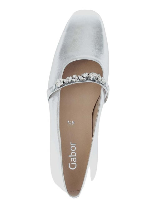 Ballerines  en cuir lisse - Kiabi
