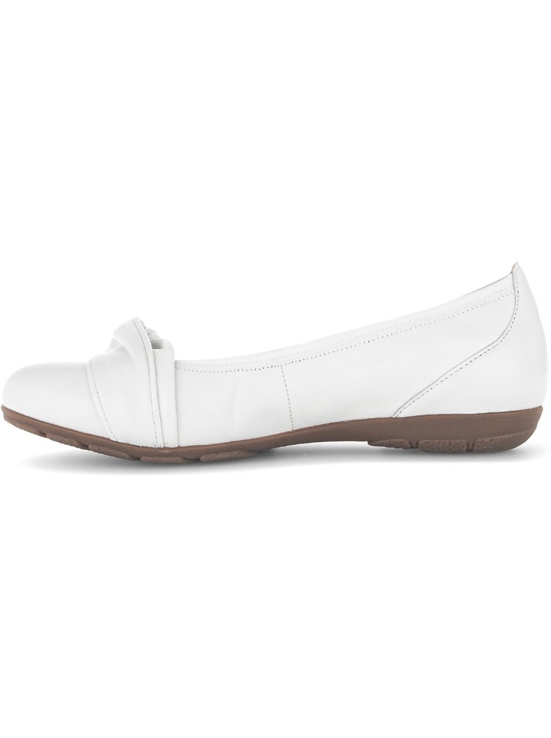 Ballerines  en cuir lisse Blanc - Kiabi