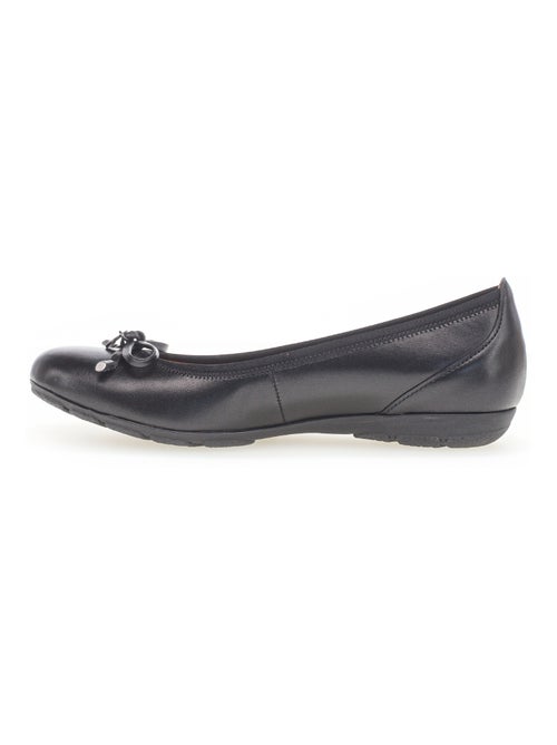 Ballerines  en cuir lisse - Kiabi