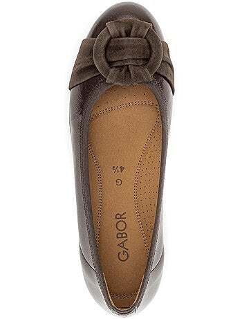 Ballerines en cuirs combinés