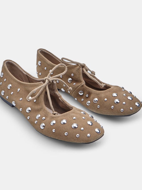 Ballerines en daim  avec nœud et clous Bata - Kiabi
