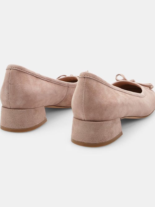 Ballerines en daim avec talon confortables BATA - Kiabi Ballerines en daim avec talon confortables BATA - Kiabi