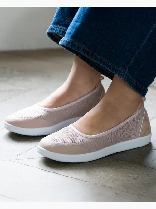 Ballerines facile à enfiler, semelle à mémoire forme, confortable et légère isotoner - Kiabi Ballerines facile à enfiler, semelle à mémoire forme, confortable et légère isotoner - Kiabi