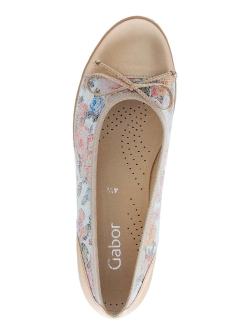Ballerines fleuries en cuir lisse - Kiabi