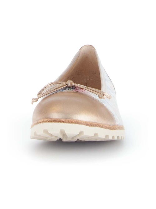 Ballerines fleuries en cuir lisse - Kiabi