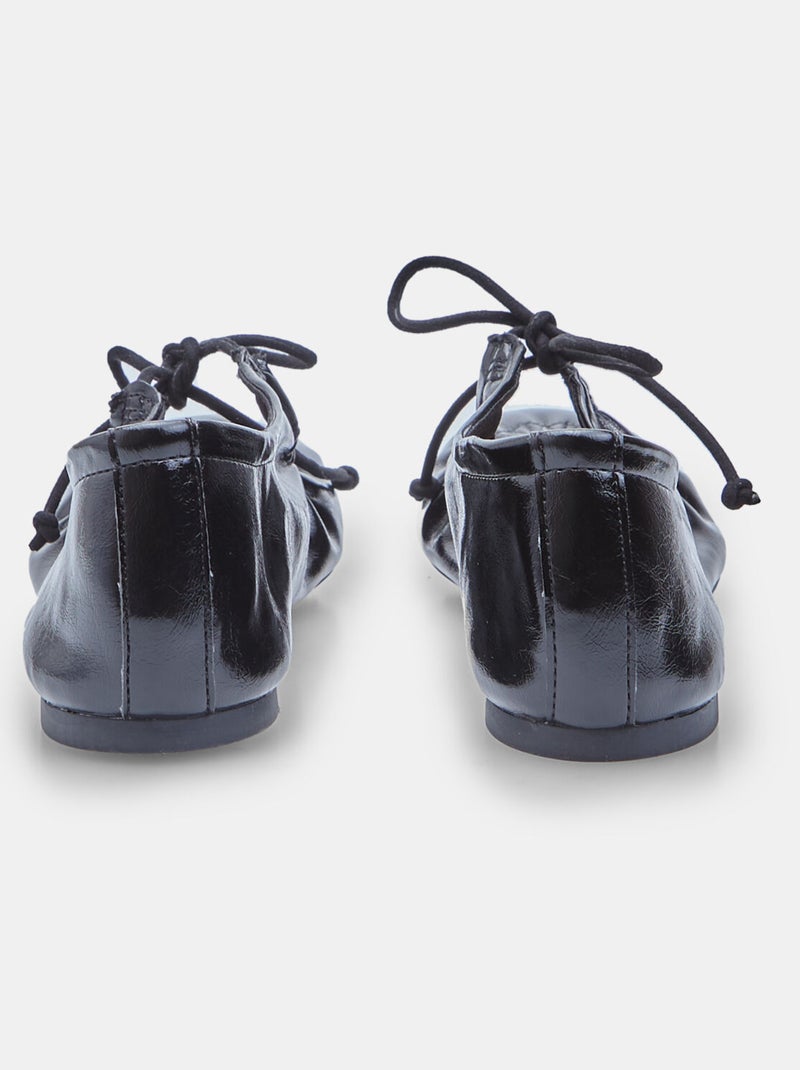 Ballerines froncées avec noeud BATA Noir - Kiabi