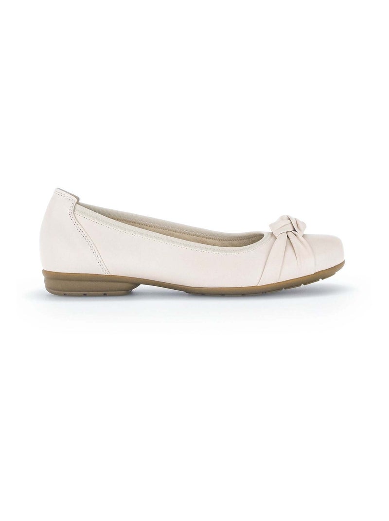 Ballerines ivoires en cuir Ivoire - Kiabi