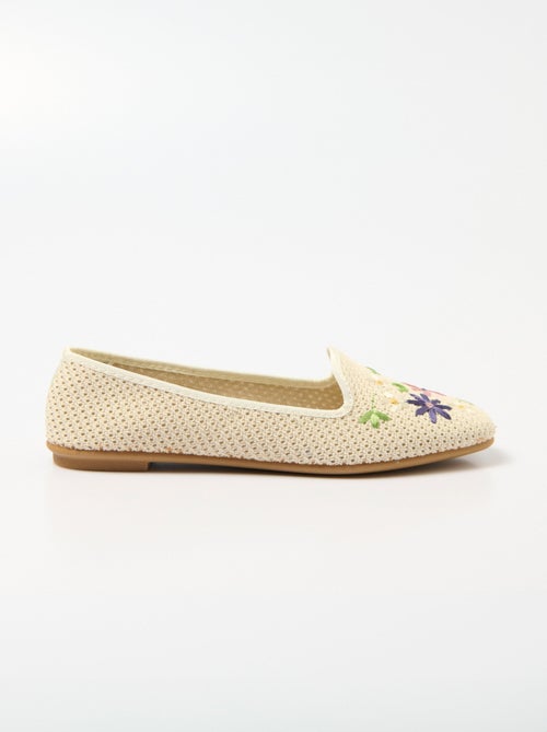 Ballerines ouvertes textile brodé talon plat - Kiabi