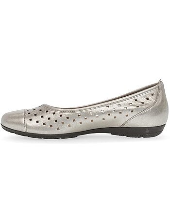 Ballerines perforées en cuir métallisé