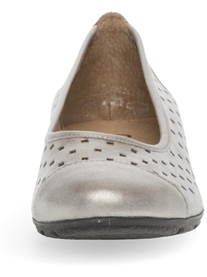 Ballerines perforées  en cuir métallisé Beige - Kiabi