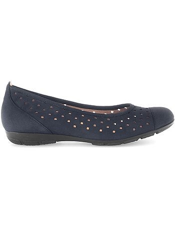 Ballerines perforées en Nubuck