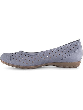 Ballerines perforées en Nubuck