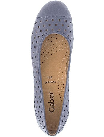 Ballerines perforées en Nubuck
