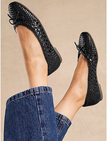 Ballerines tout cuir tressées