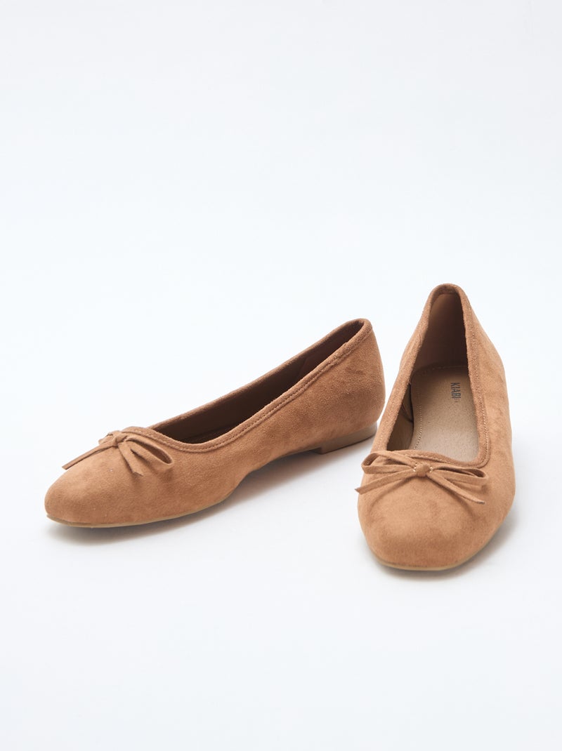 Ballerines unies en suédine Marron - Kiabi