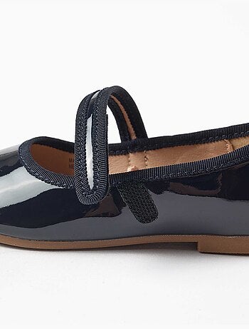 Ballerines vernies avec fermeture à scratch