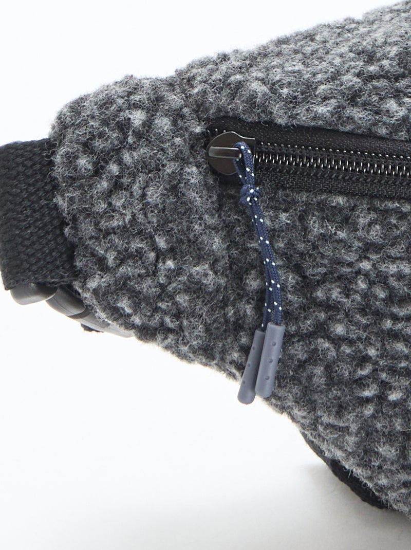 Banane unie effet moutonné 27x15 cm Gris - Kiabi