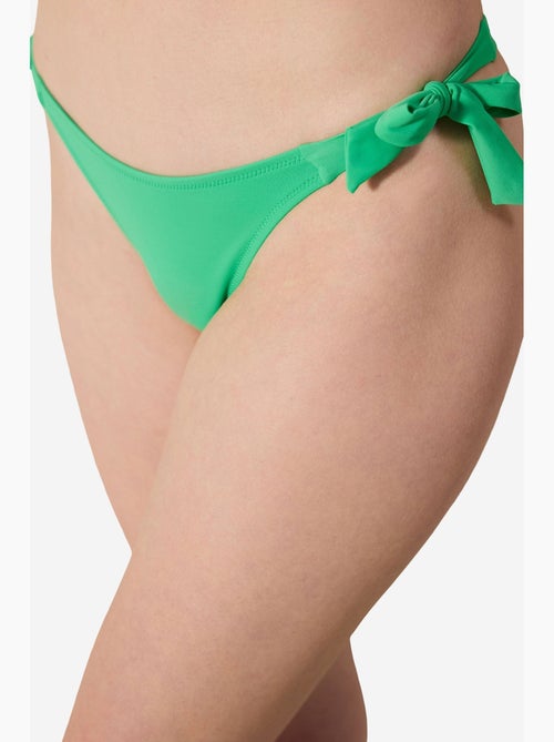 Bas de bikini string femme penti - Kiabi Bas de bikini string femme penti - Kiabi