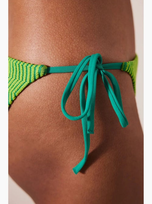 Bas de bikini texturé fresno penti - Kiabi Bas de bikini texturé fresno penti - Kiabi