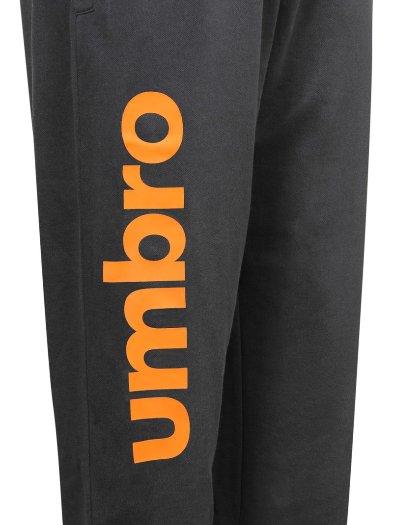 Bas de jogging fin homme imprimé relief sur jambe modèle 771840 umbro Gris - Kiabi