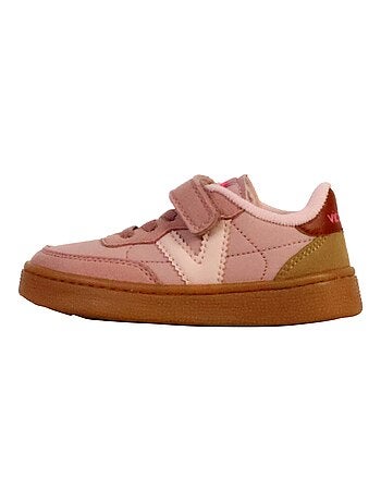Basket à Lacets et Scratch Enfant Victoria