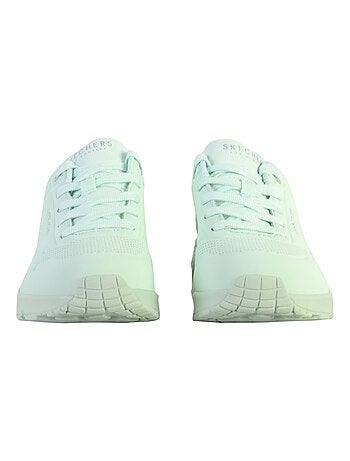 Baskets Uno Frosty Kicks
