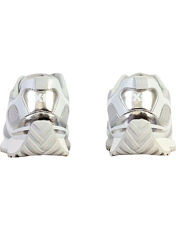 Baskets femme à lacets