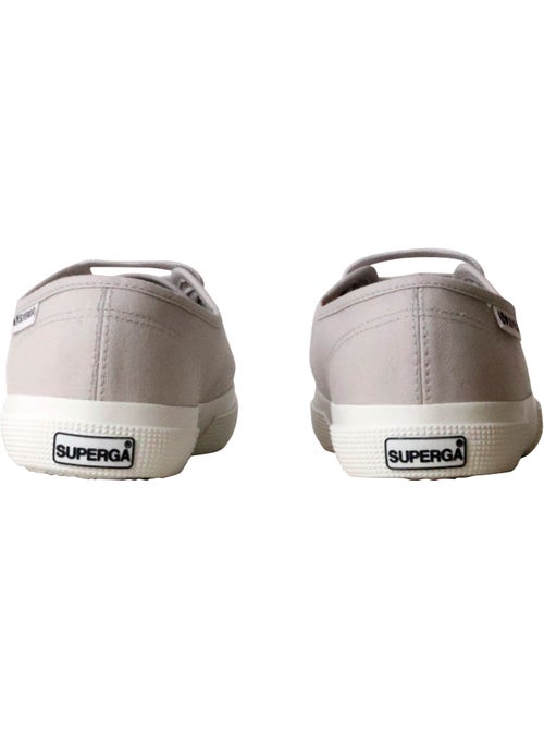 Basket Basse à Lacets Superga 3750 Leggera - Kiabi Basket Basse à Lacets Superga 3750 Leggera - Kiabi