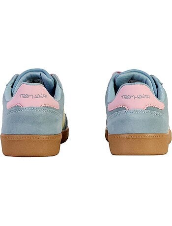 Baskets lacets