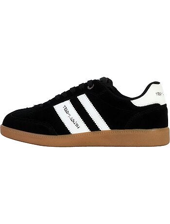Baskets lacets