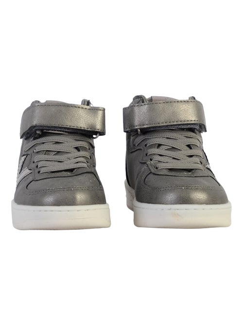 Basket ? Scratch Montante Enfant Victoria - Kiabi Basket ? Scratch Montante Enfant Victoria - Kiabi