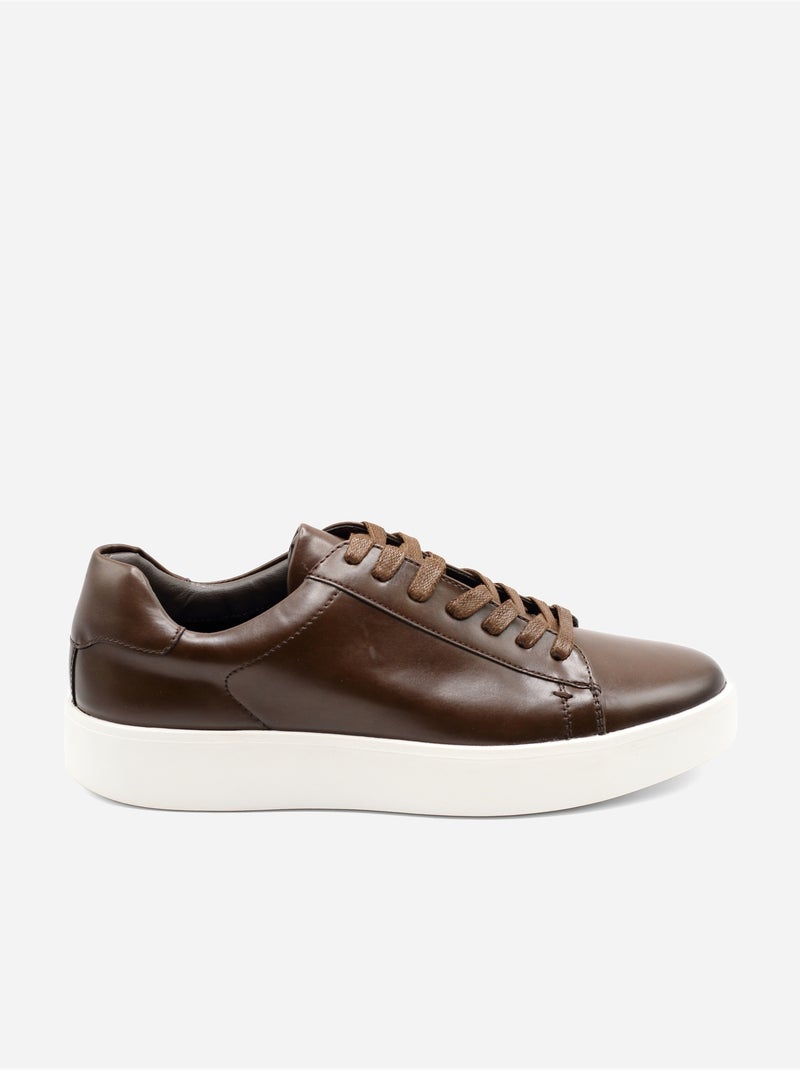 Baskets a lacets - C M Marron - Kiabi