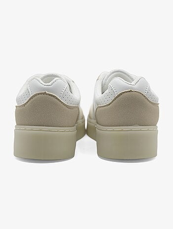Baskets a lacets