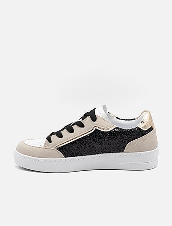 Baskets a lacets