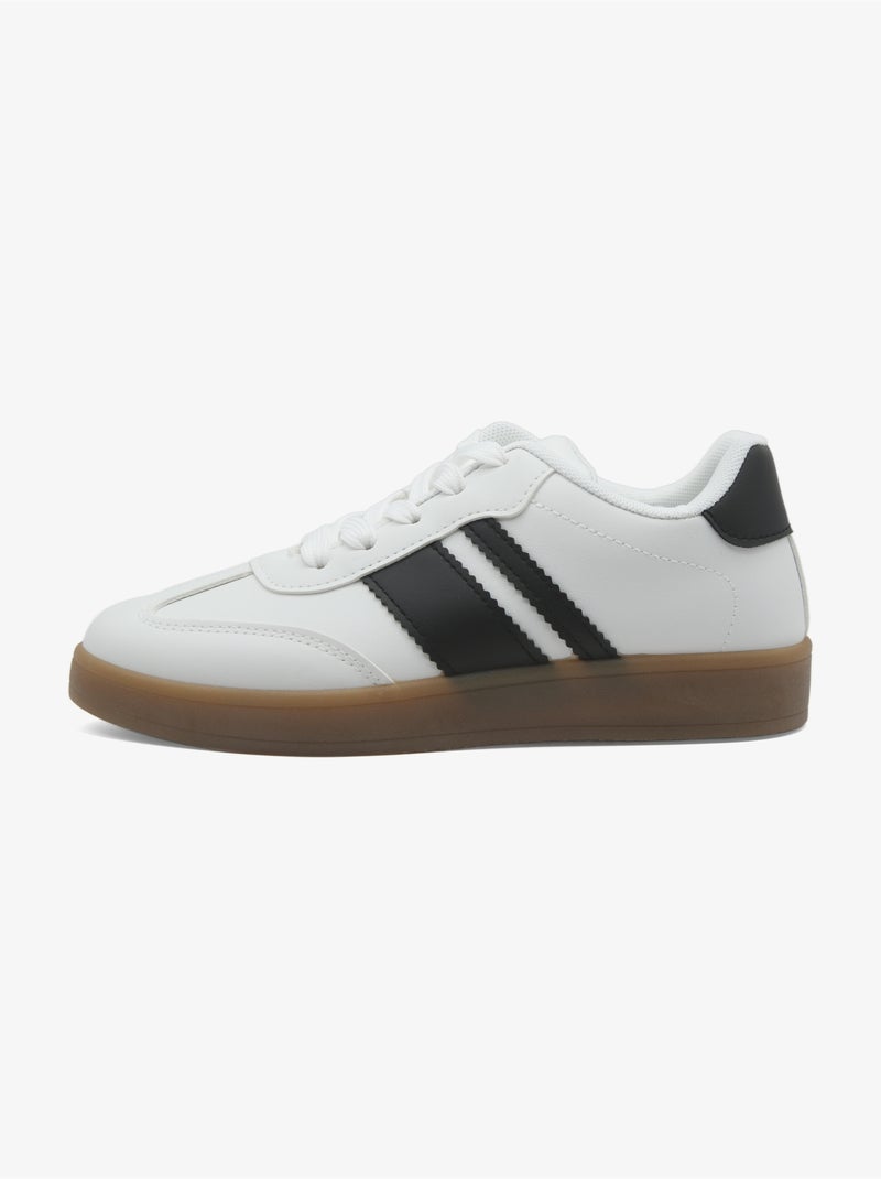 Baskets a lacets Blanc Noir - Kiabi