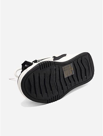 Baskets a lacets