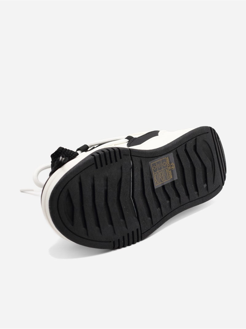 Baskets a lacets Noir - Kiabi