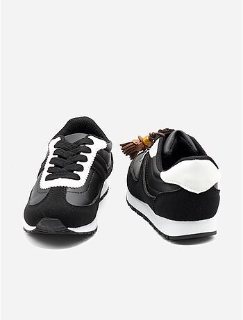 Baskets a lacets