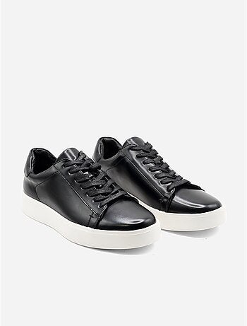 Baskets a lacets