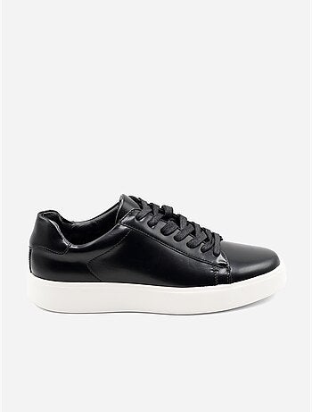 Baskets a lacets