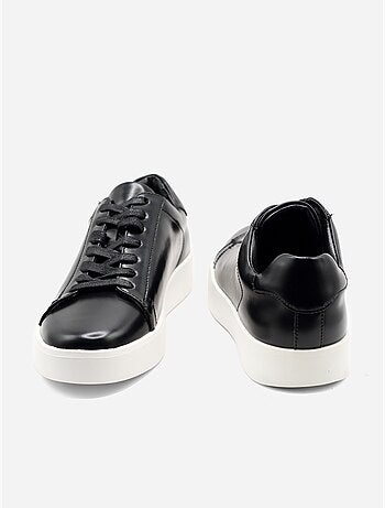 Baskets a lacets