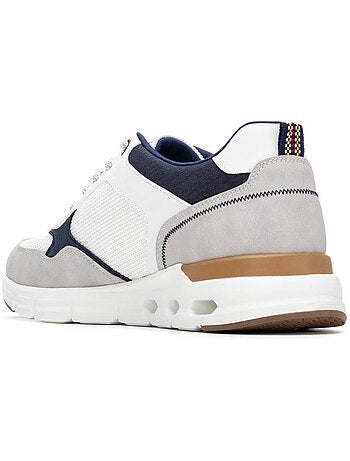 Baskets à lacets pour homme