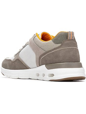 Baskets à lacets pour homme