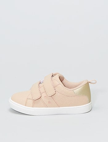 Baskets à scratchs dentelés