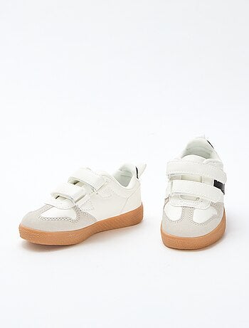 Baskets à scratchs en suédine