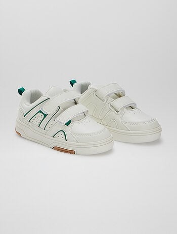 Baskets à scratchs esprit sportif