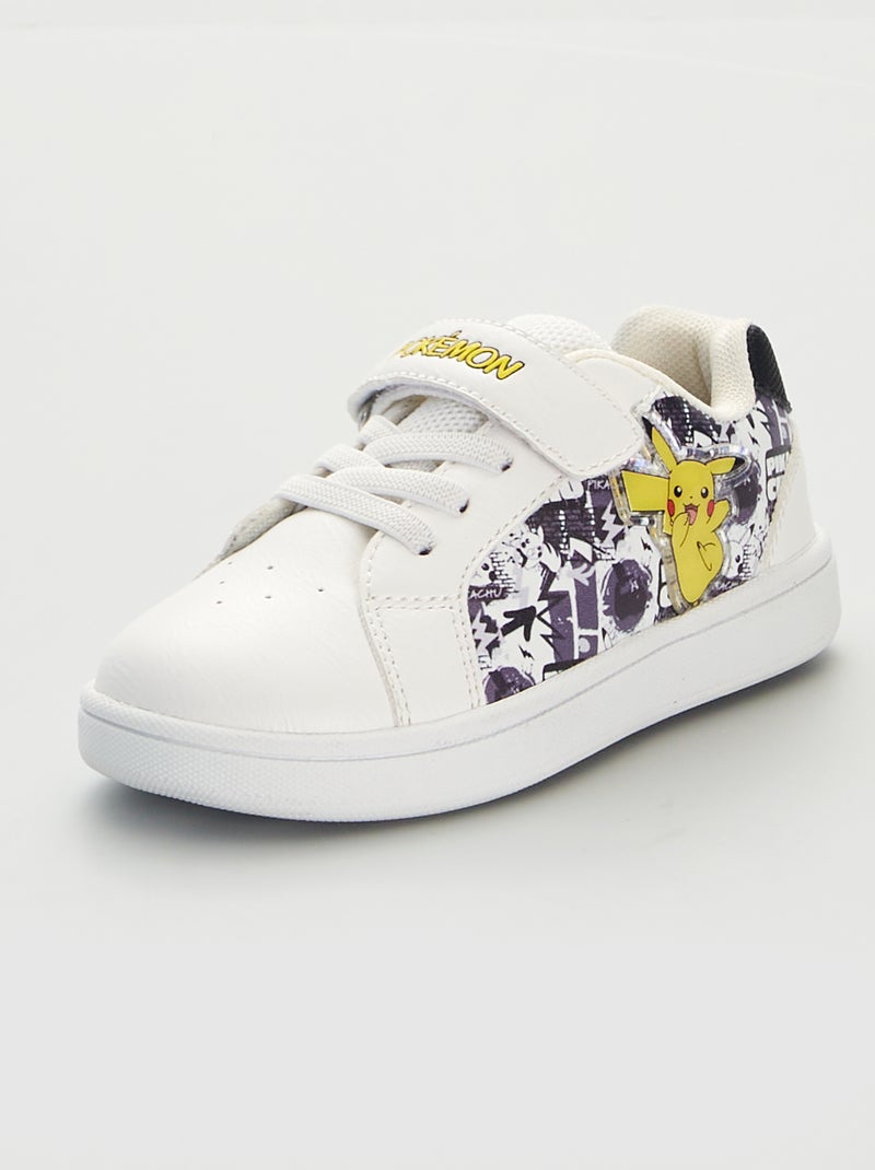 Baskets à scratchs 'Pikachu' 'Pokemon' blanc - Kiabi